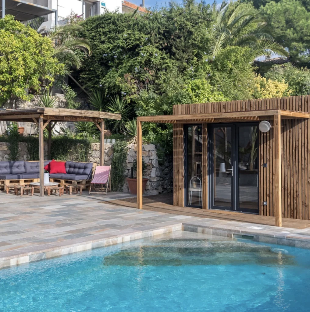 pool house