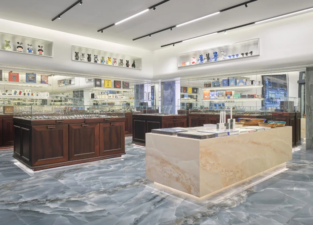 legacy store paris