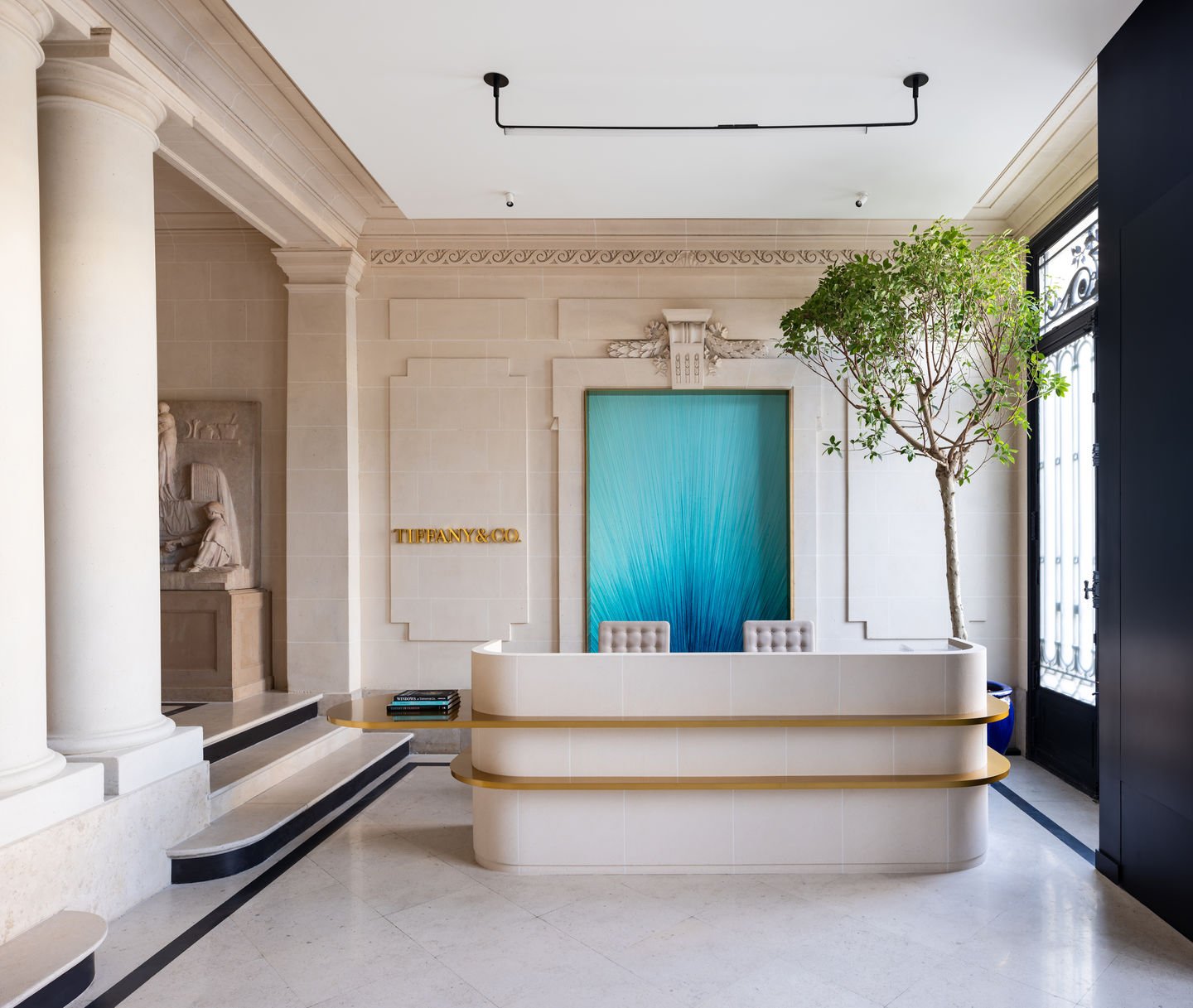 Vitra aménage le nouveau siège parisien de Tiffany & Co. - Office et ...
